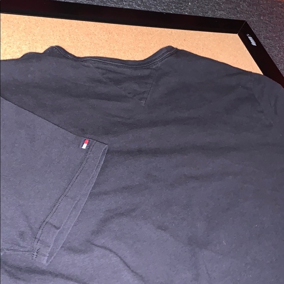 Tommy Hilfiger logo tee - Picture 3 of 3
